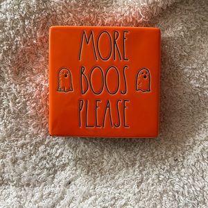 Super cute ceramic Halloween decoration.